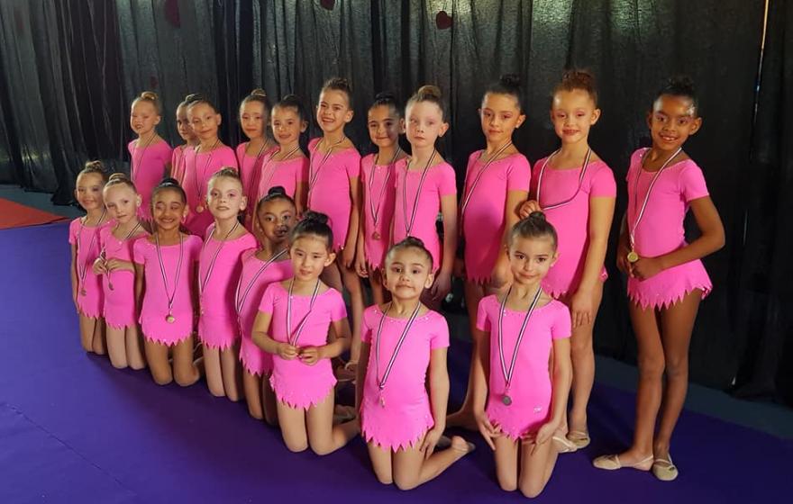 COUPE FORMATION GYMNASTIQUE RYTHMIQUE